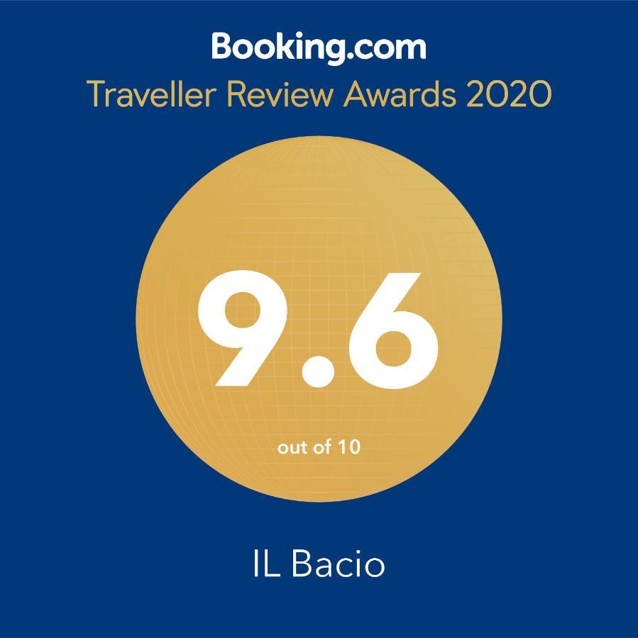 Posto Al Sole - Il Bacio Apartment เบลวิลล์ ภายนอก รูปภาพ