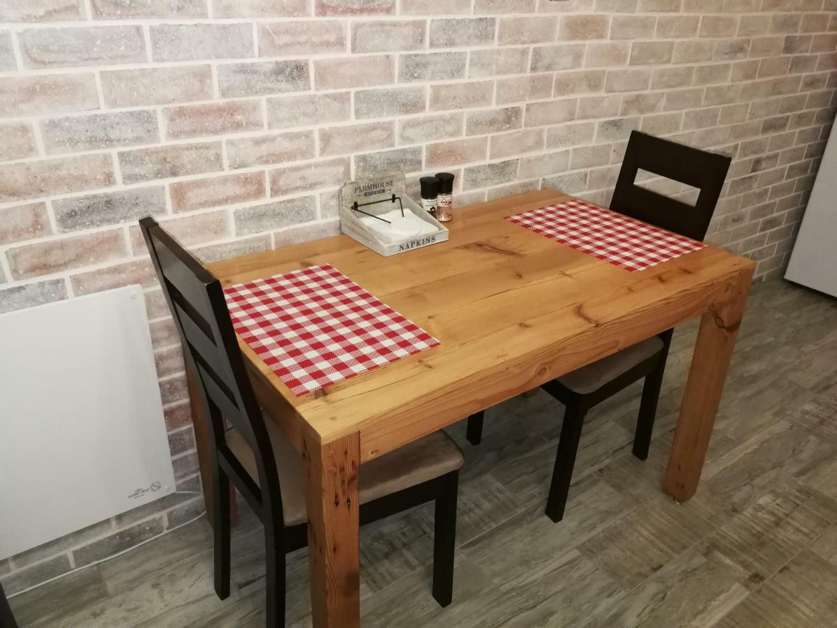 Posto Al Sole - Il Bacio Apartment เบลวิลล์ ภายนอก รูปภาพ