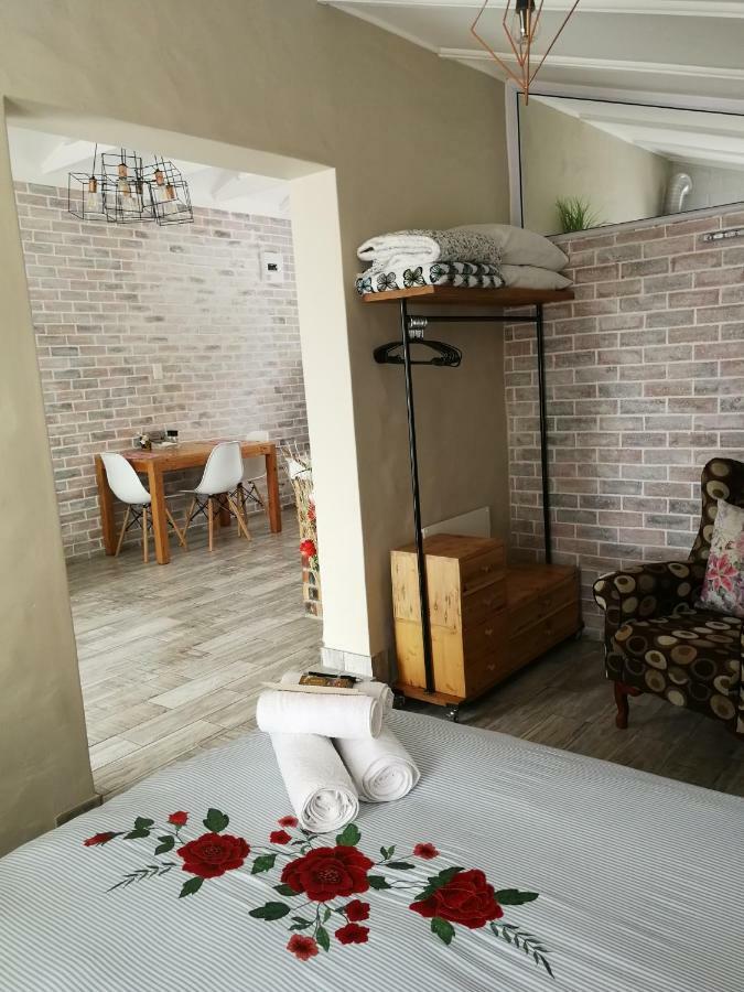 Posto Al Sole - Il Bacio Apartment เบลวิลล์ ภายนอก รูปภาพ