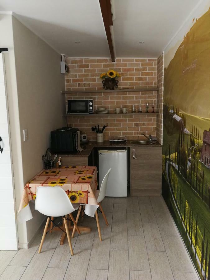 Posto Al Sole - Il Bacio Apartment เบลวิลล์ ภายนอก รูปภาพ